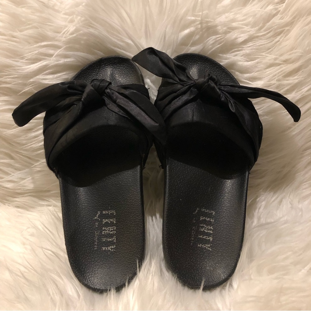 Fenty puma black silk tie slides AUTHENTIC